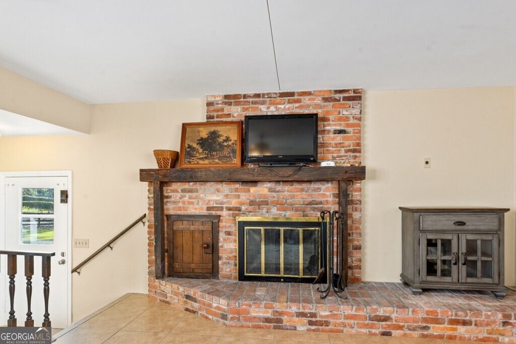 407 Westgreen Road Property Photo 21