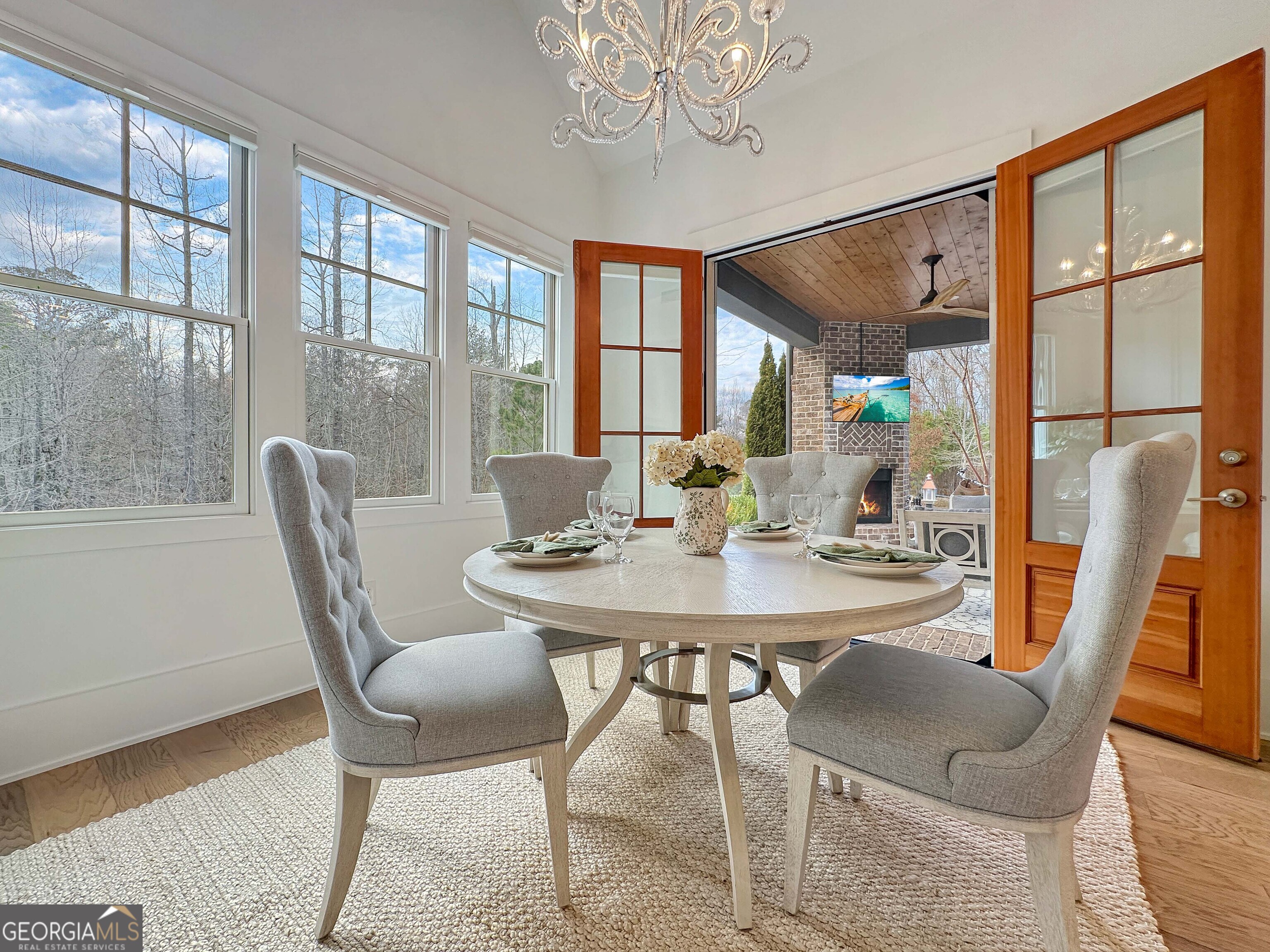 200 Mado Lane Property Photo 2