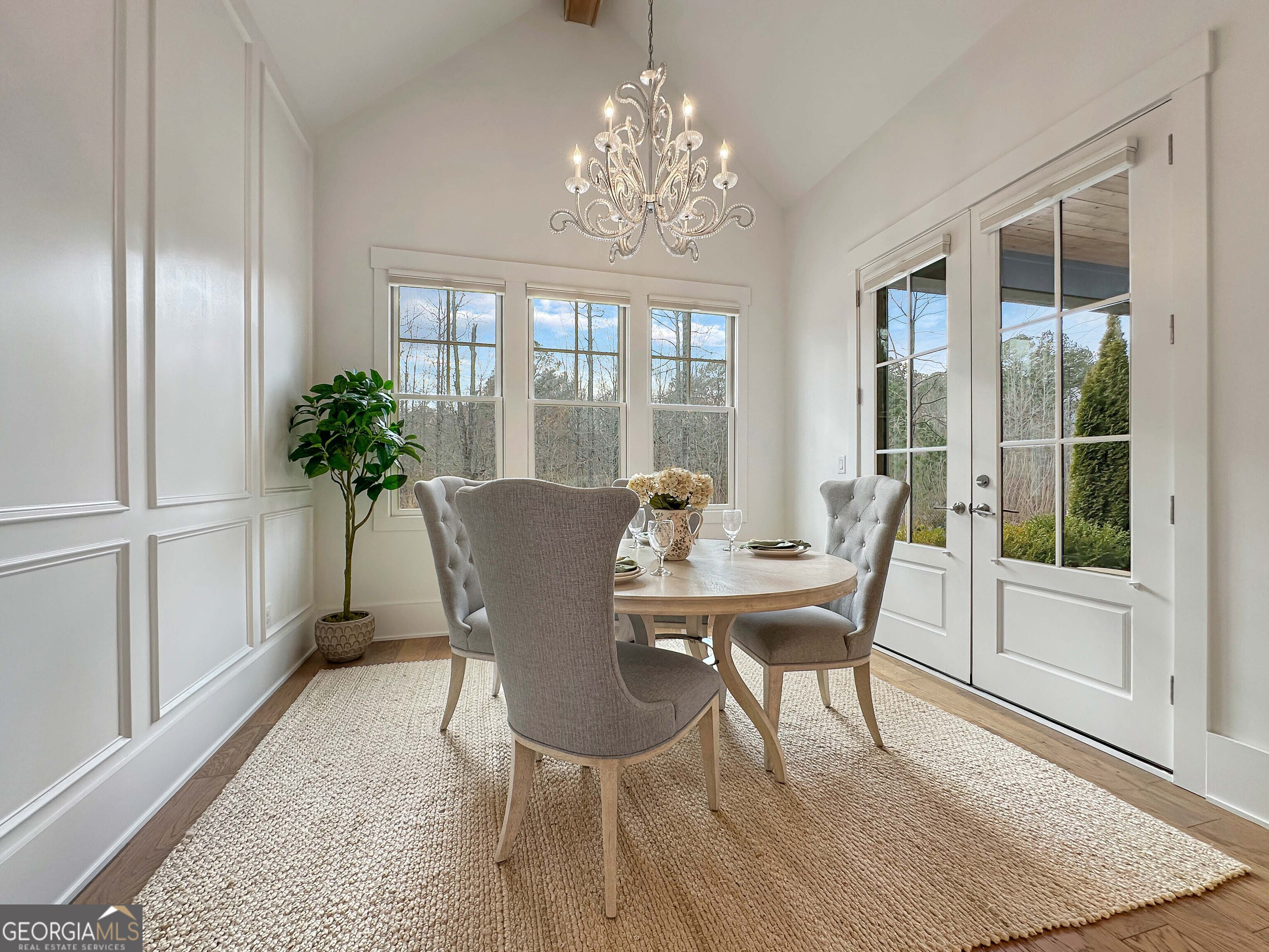 200 Mado Lane Property Photo 4