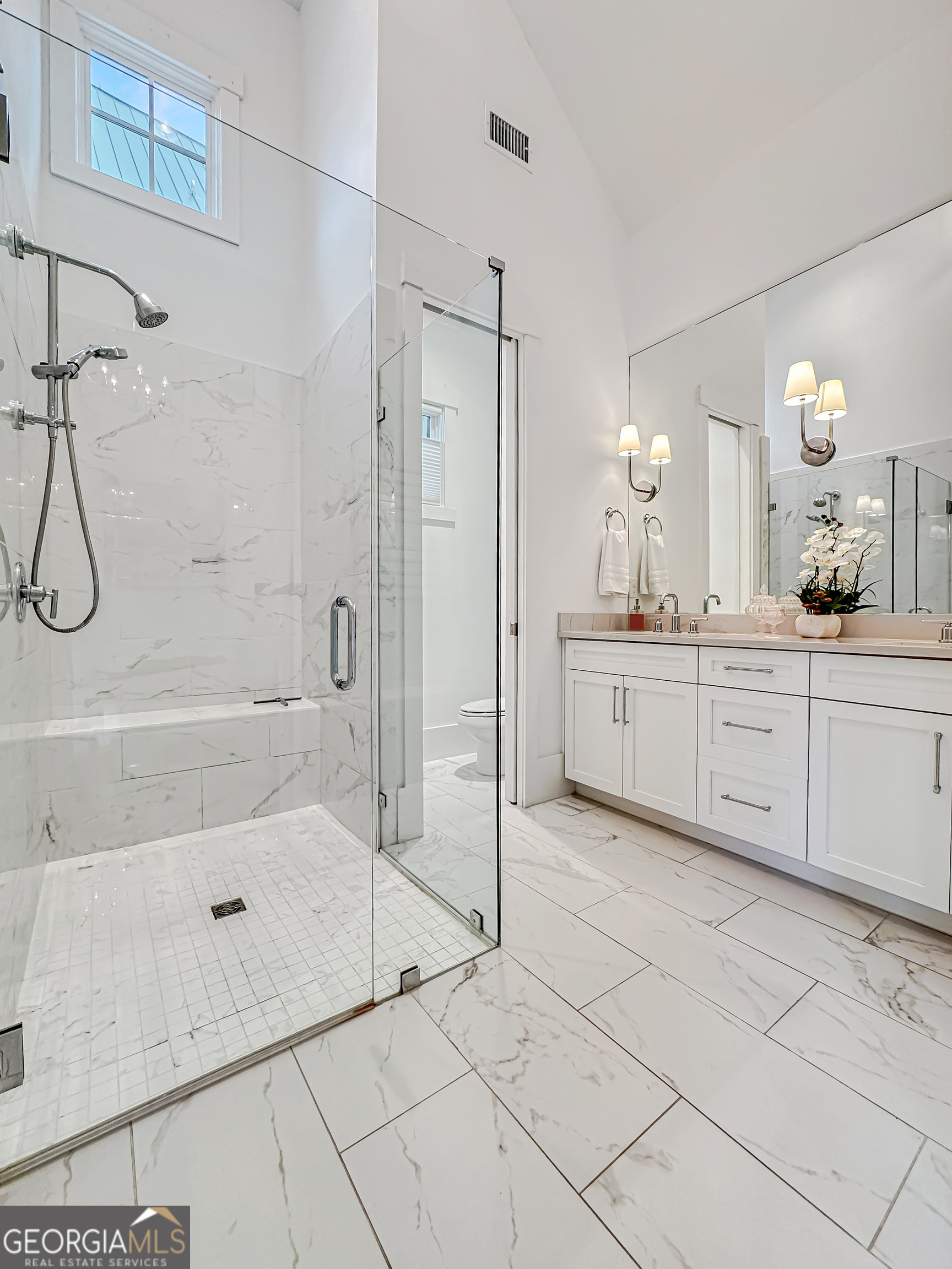 200 Mado Lane Property Photo 13