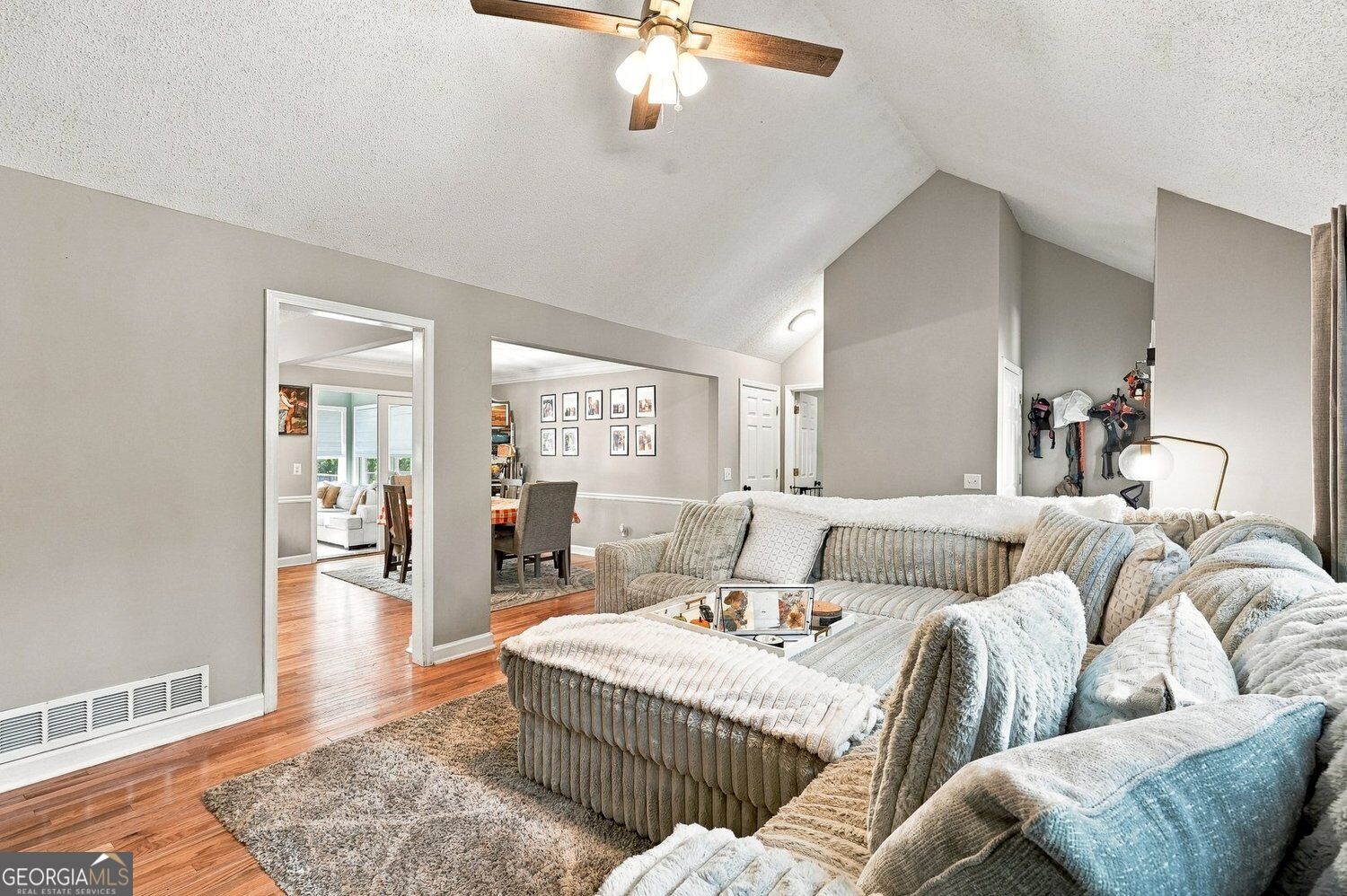 5 Winchester Ridge N Property Photo 7