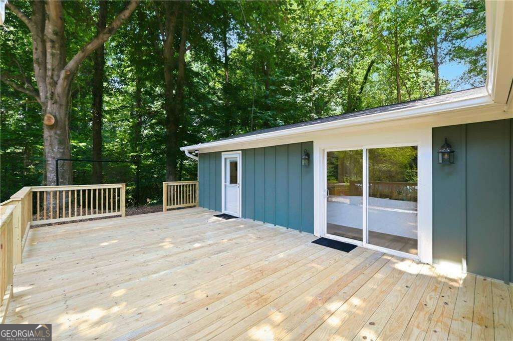 3000 Henderson Mill Road Property Photo 5