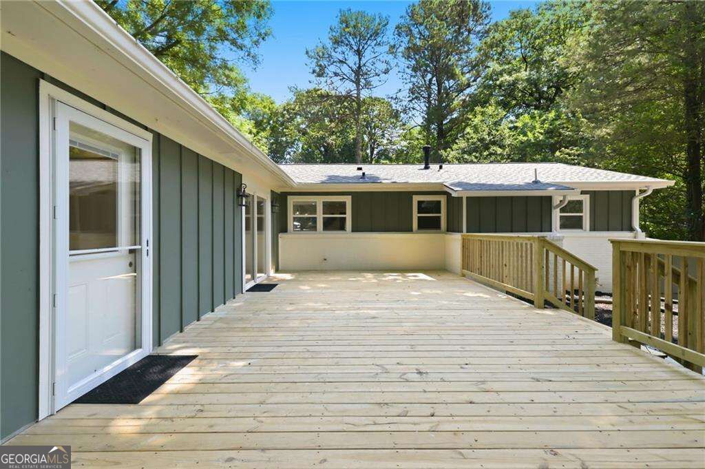 3000 Henderson Mill Road Property Photo 8