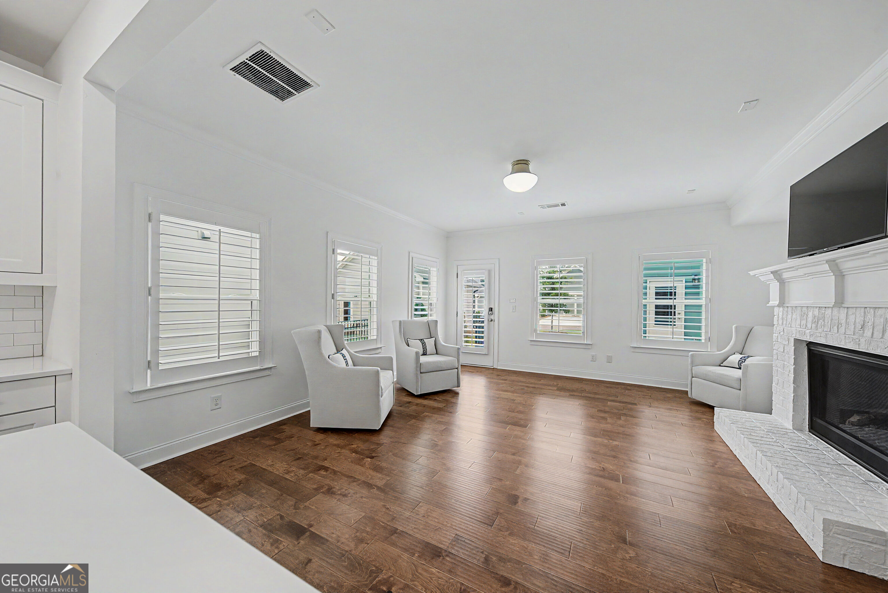 224 Westpark Drive Property Photo 13