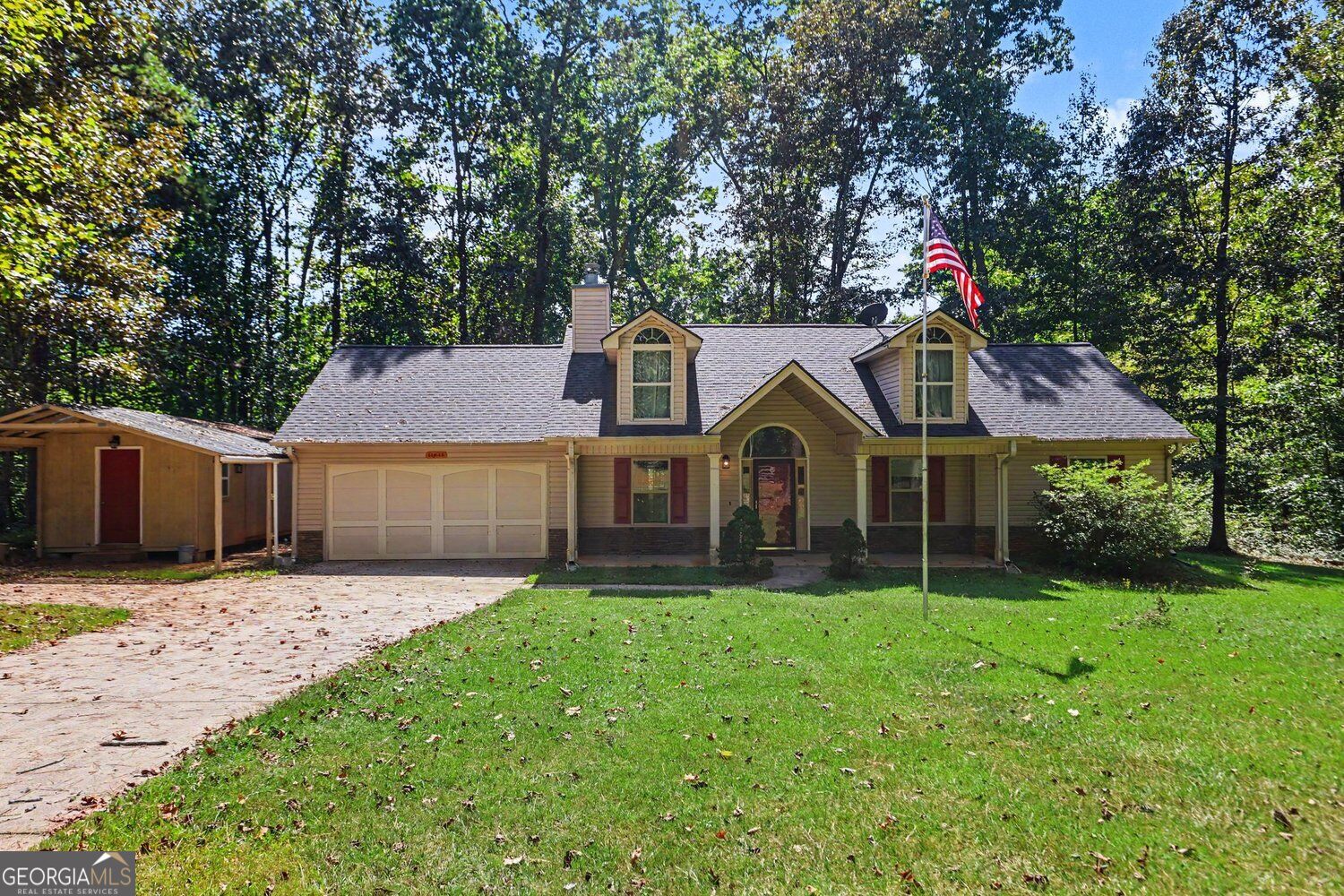 11045 Buchanan Highway Property Photo 1