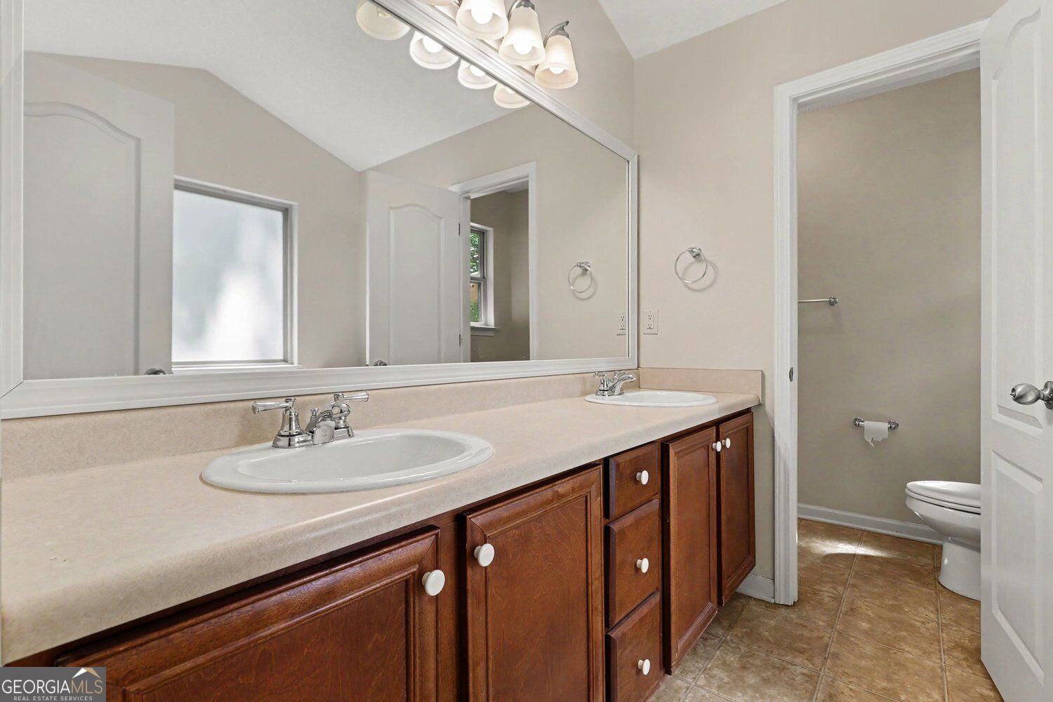 11045 Buchanan Highway Property Photo 13