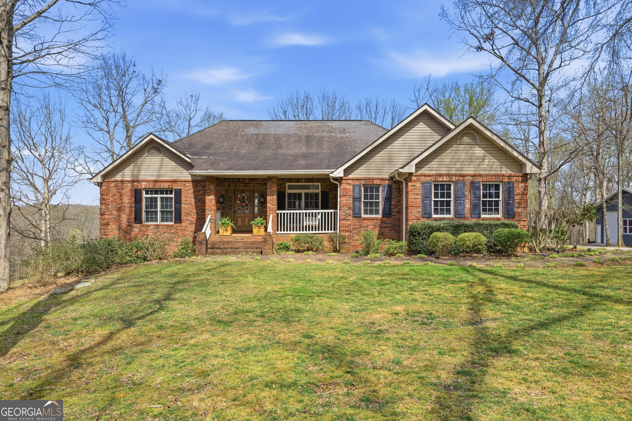 401 Herrin Road Property Photo 2