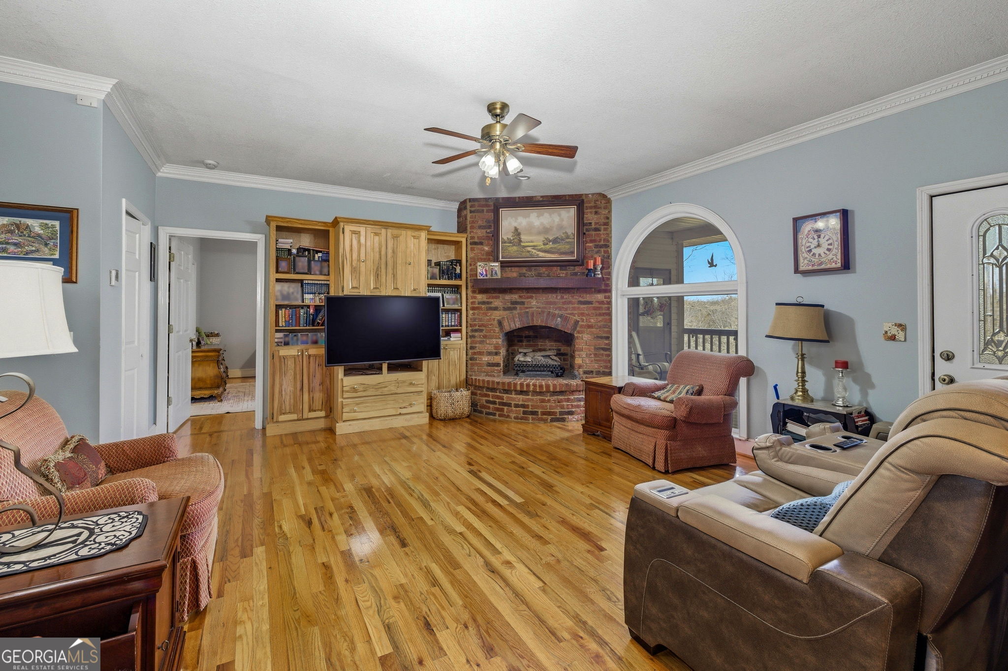 401 Herrin Road Property Photo 9