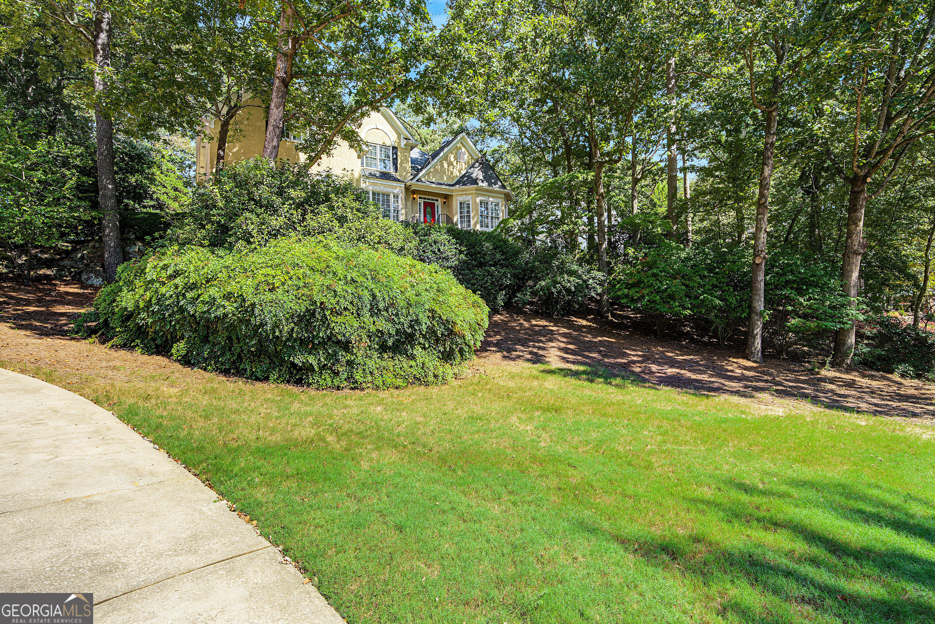 403 Henredon Hill Property Photo 2