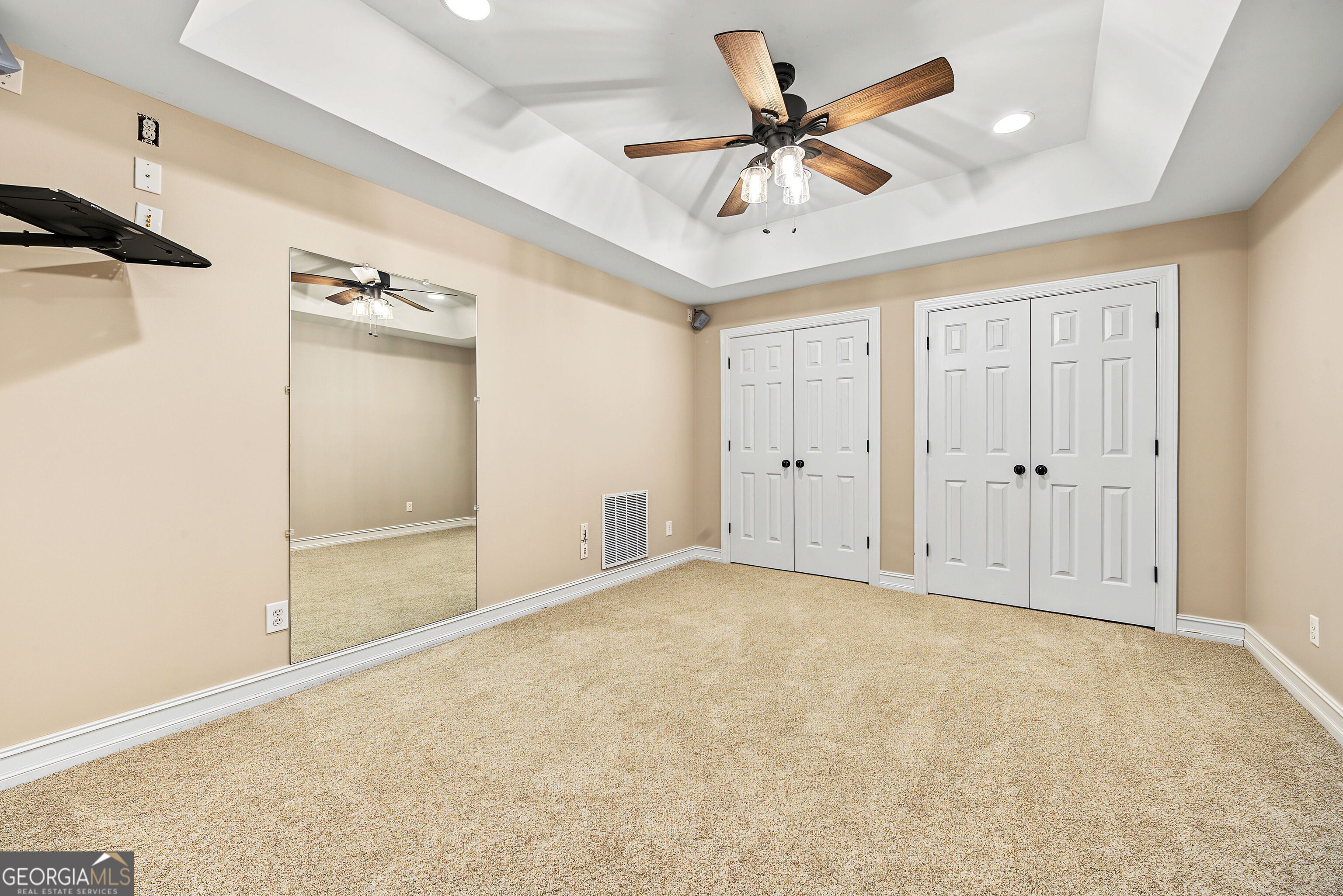 403 Henredon Hill Property Photo 44