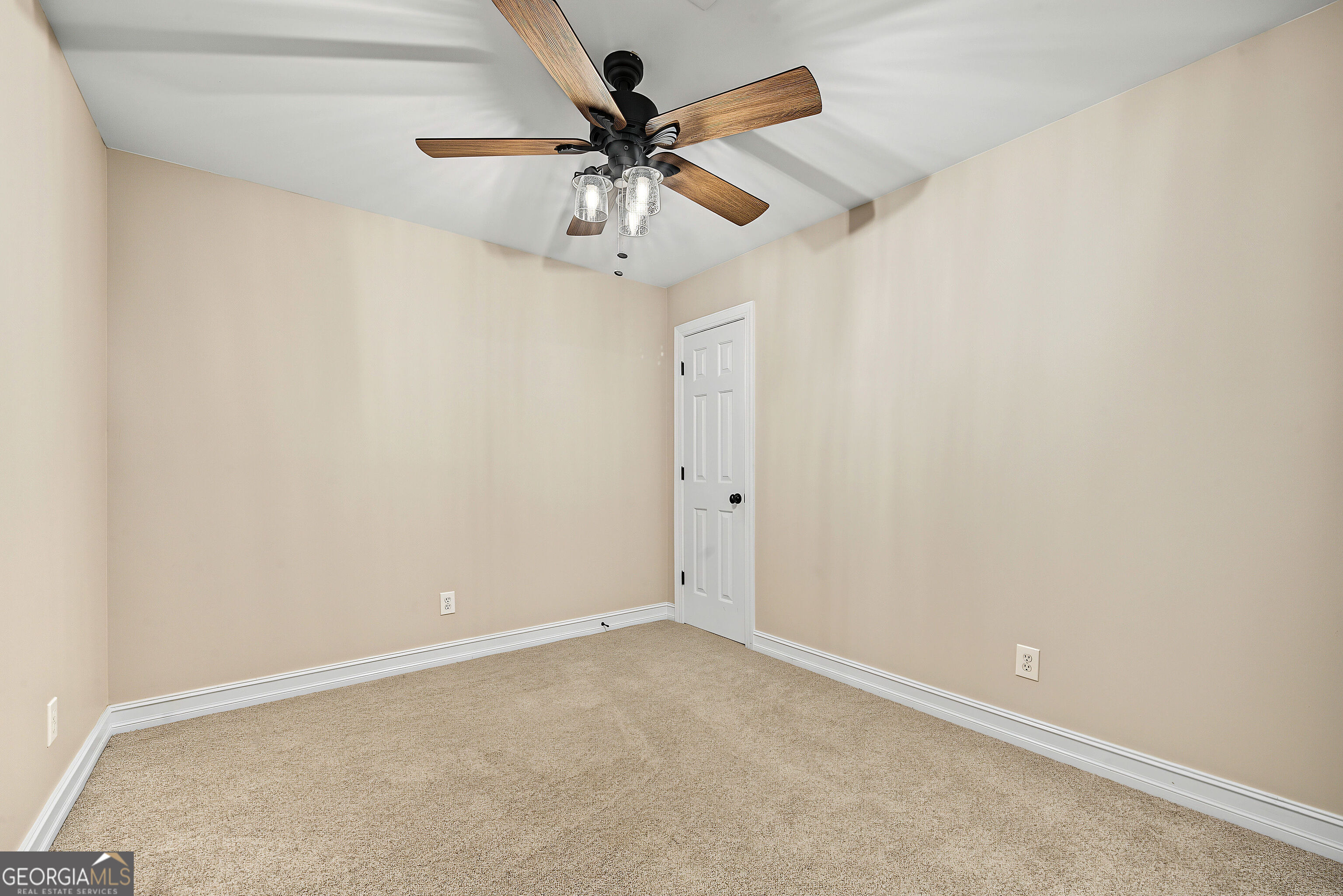 403 Henredon Hill Property Photo 47