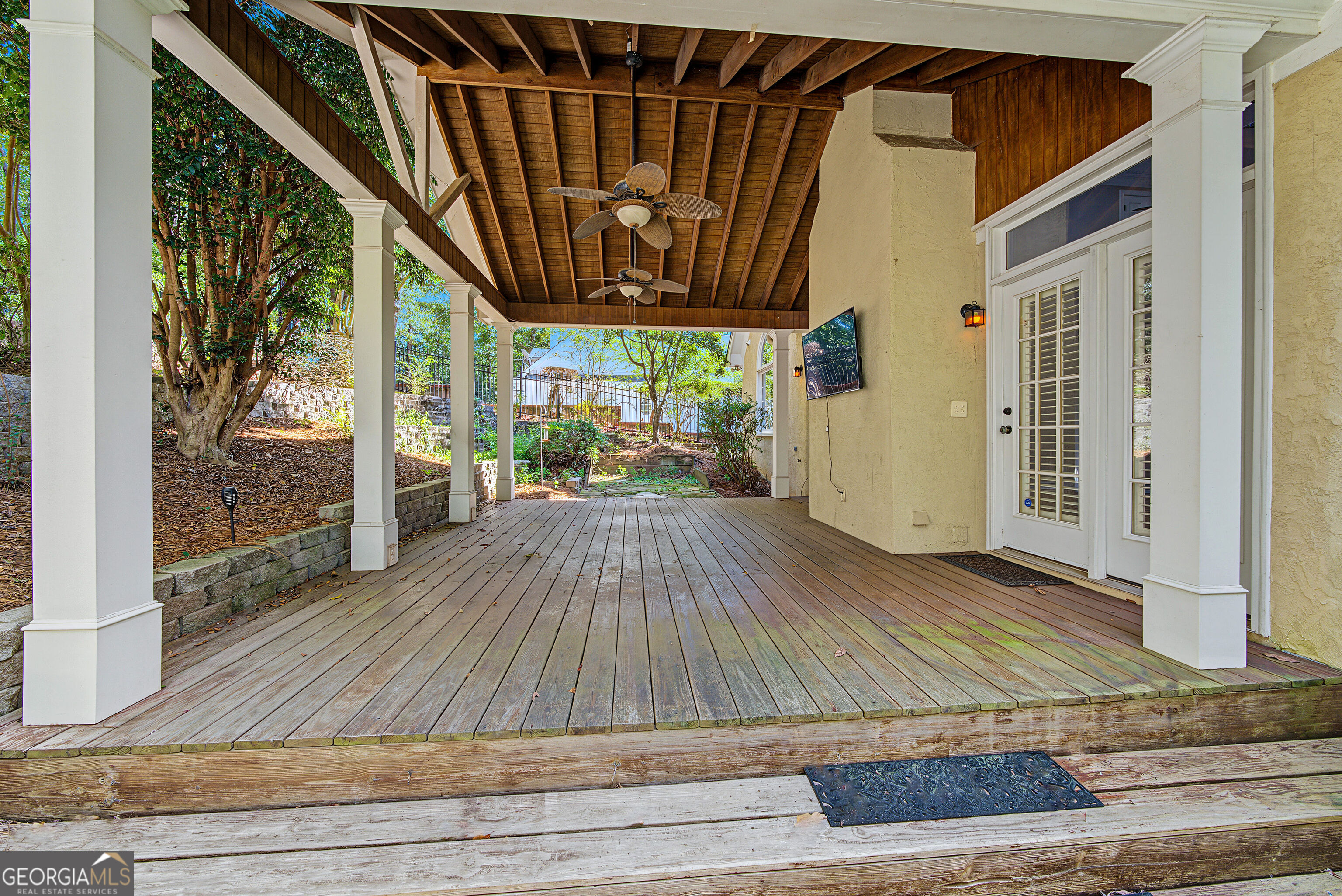 403 Henredon Hill Property Photo 64
