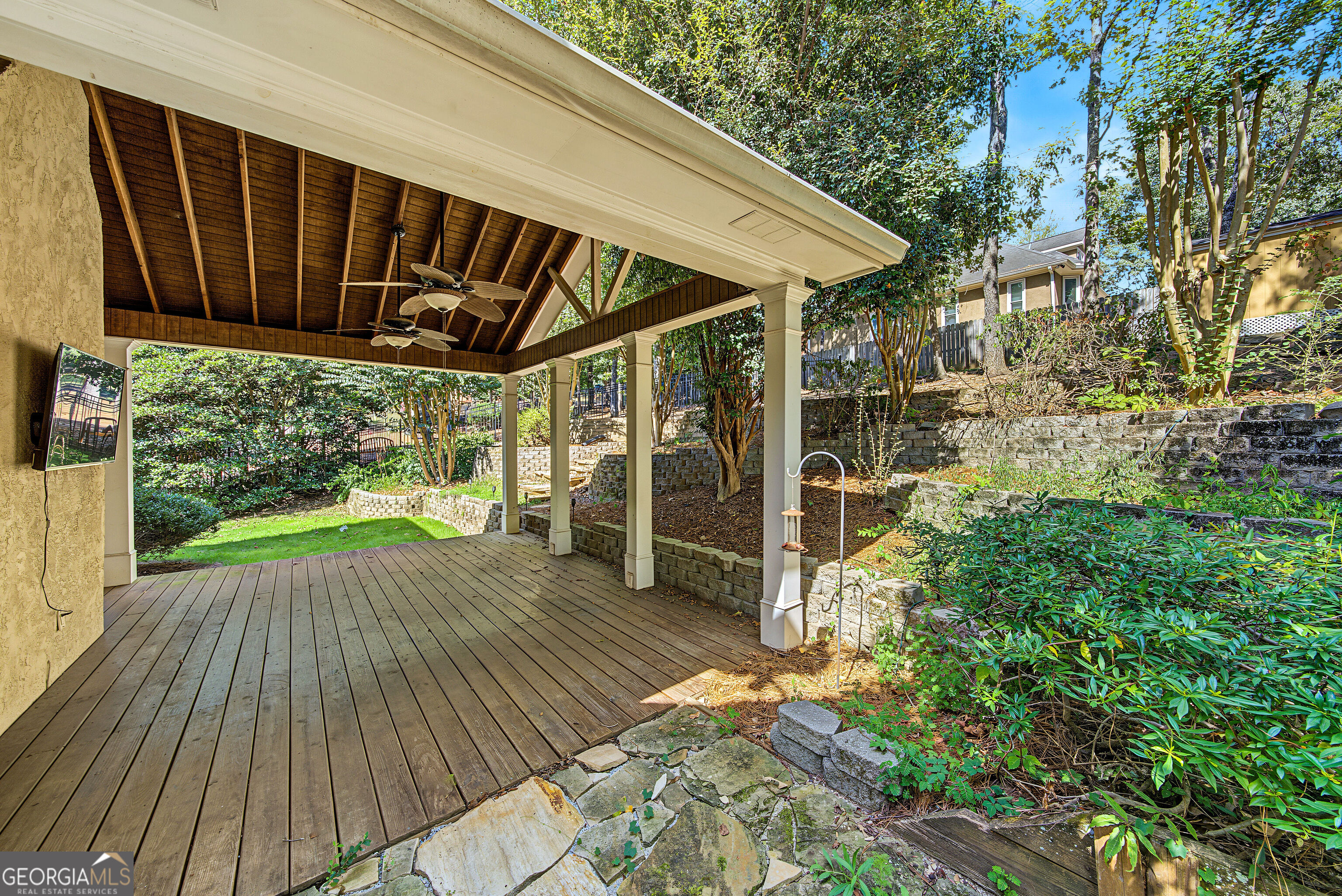 403 Henredon Hill Property Photo 66
