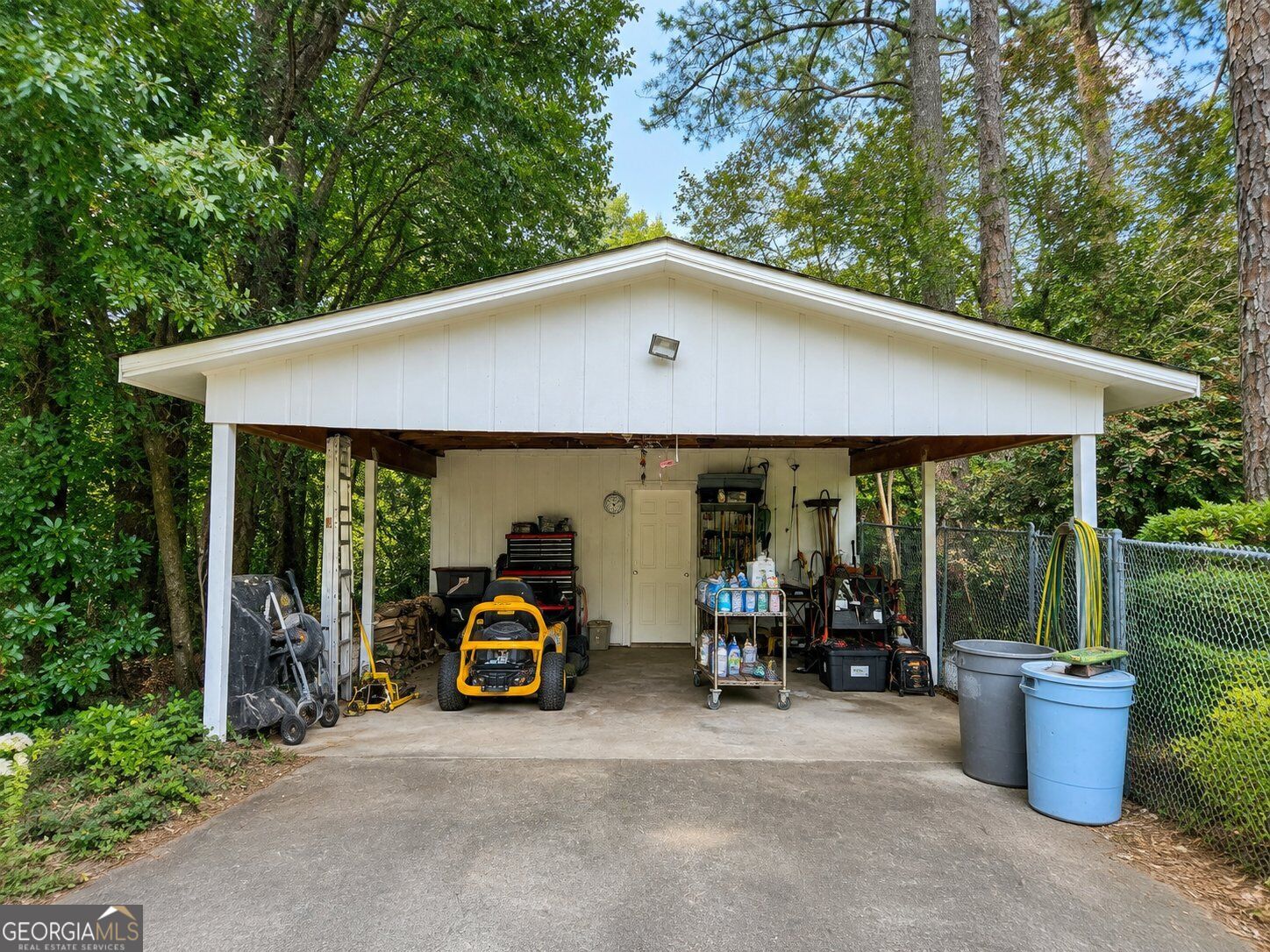 2523 Andover Drive Property Photo 10