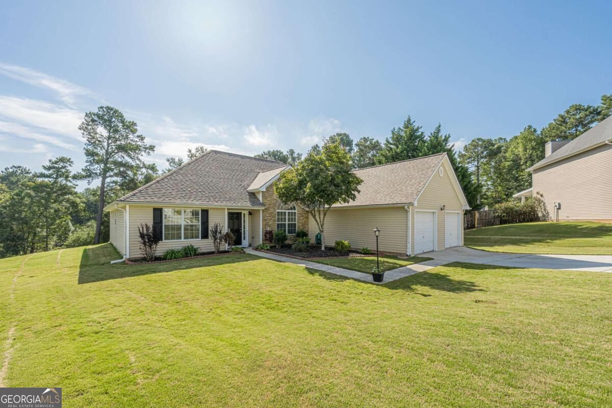 2316 Acorn Way Property Photo 5