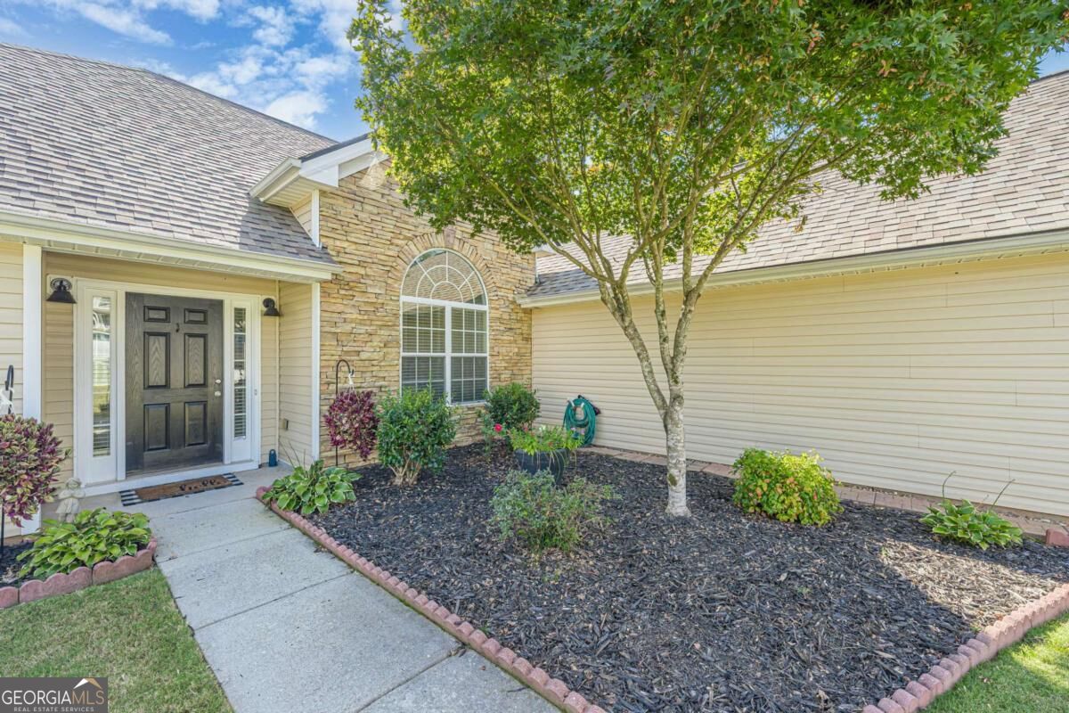 2316 Acorn Way Property Photo 7