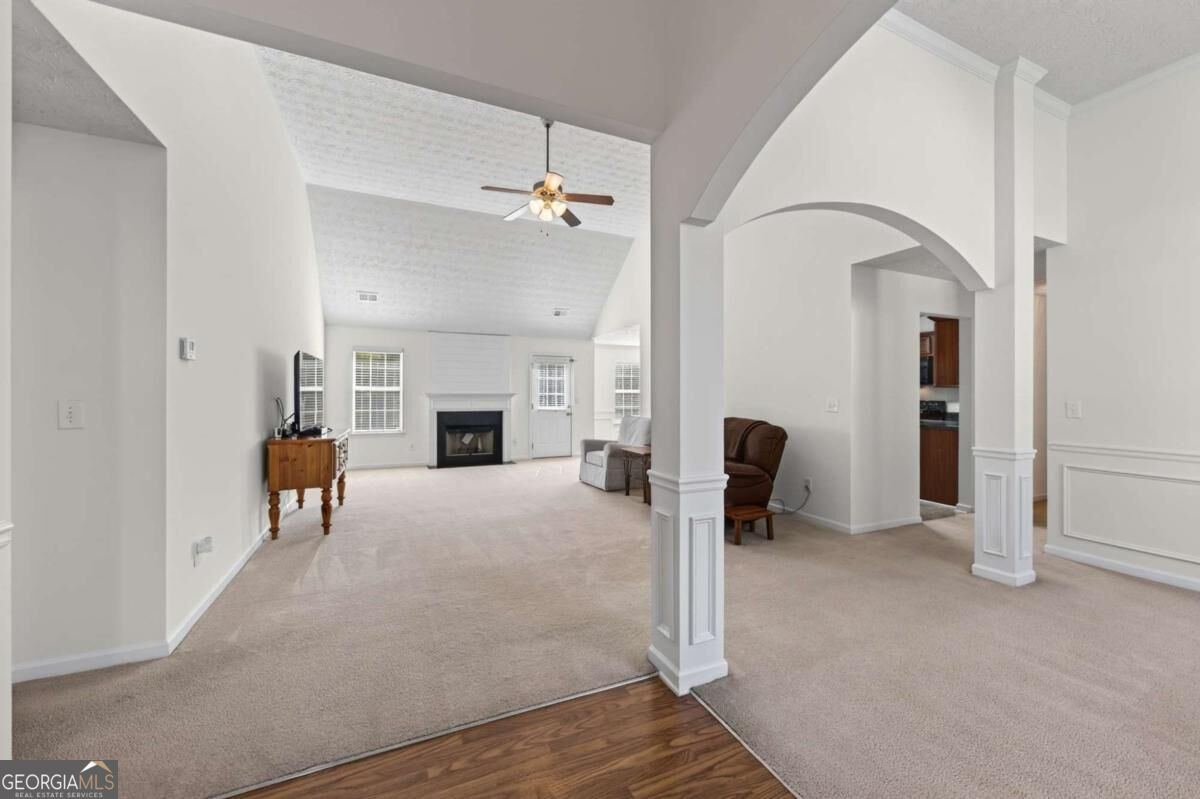 2316 Acorn Way Property Photo 8