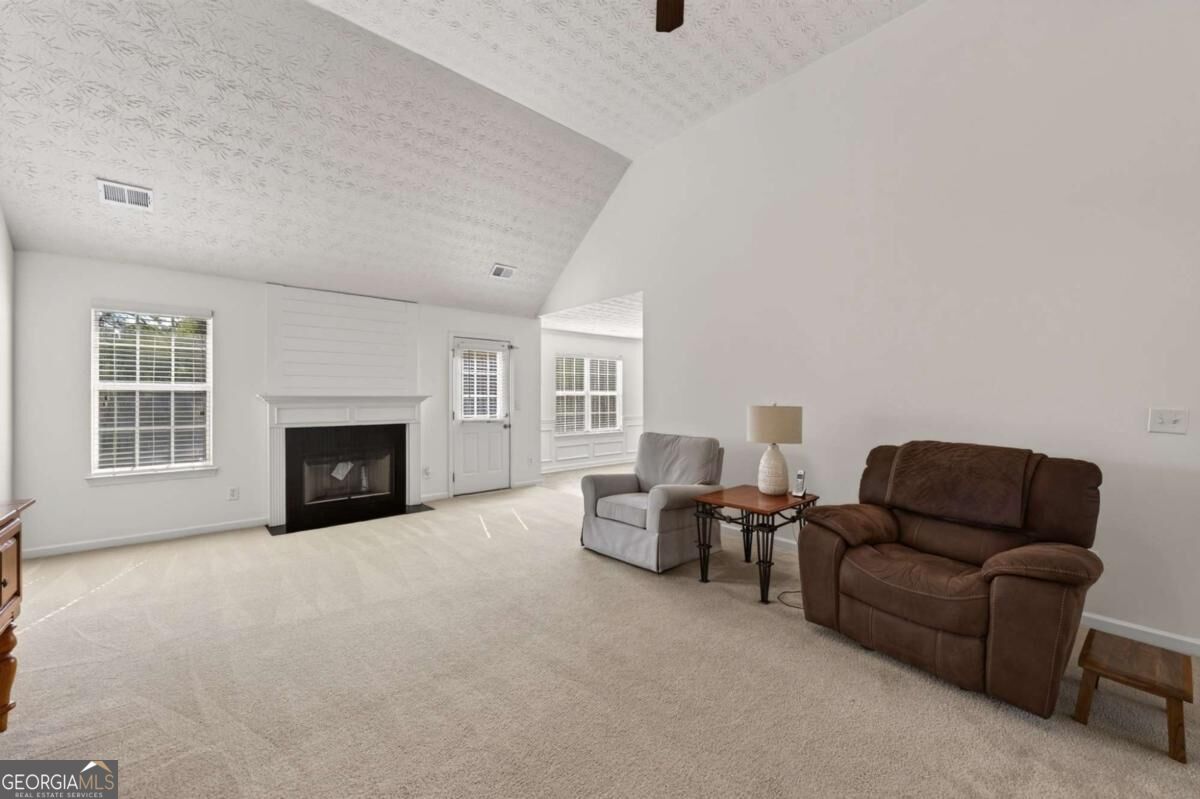 2316 Acorn Way Property Photo 14