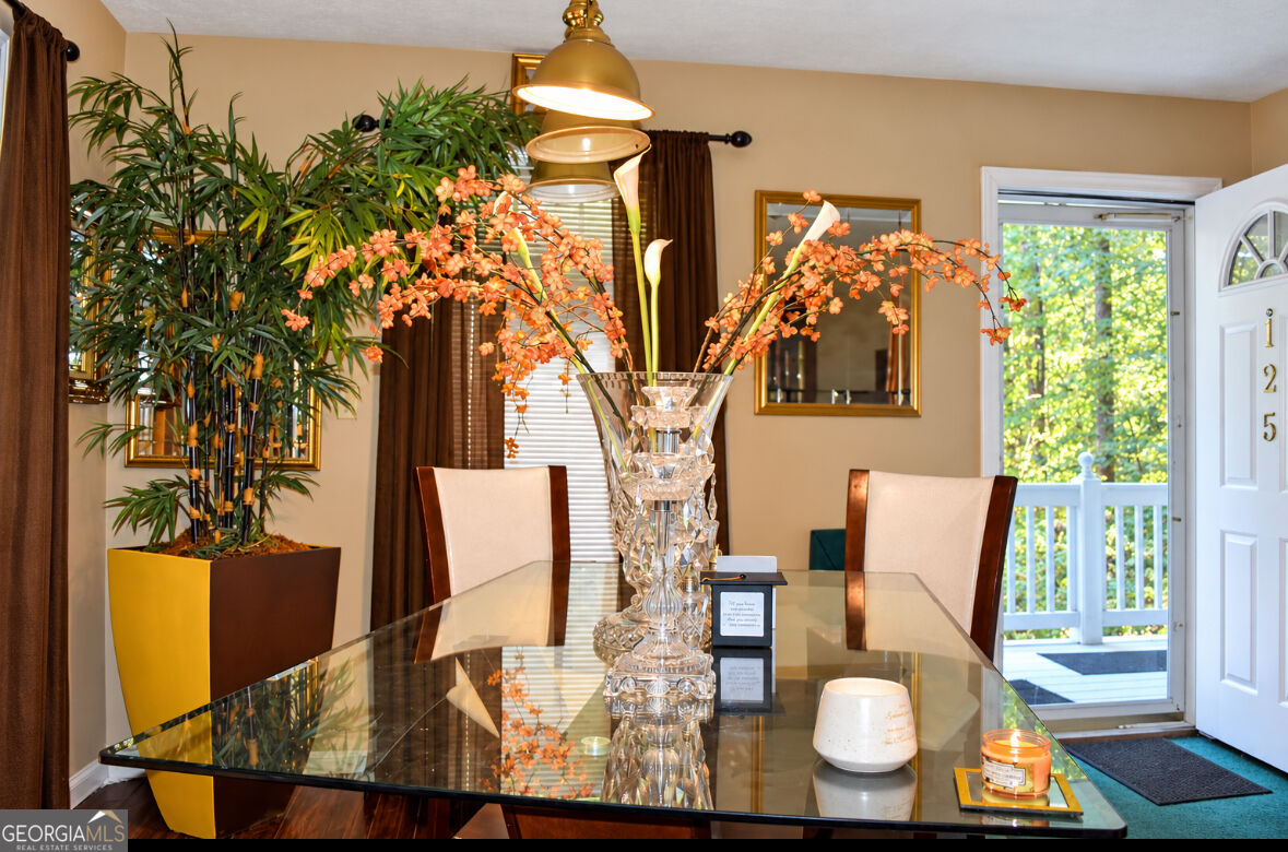 125 Marlborough Downs Road Property Photo 4