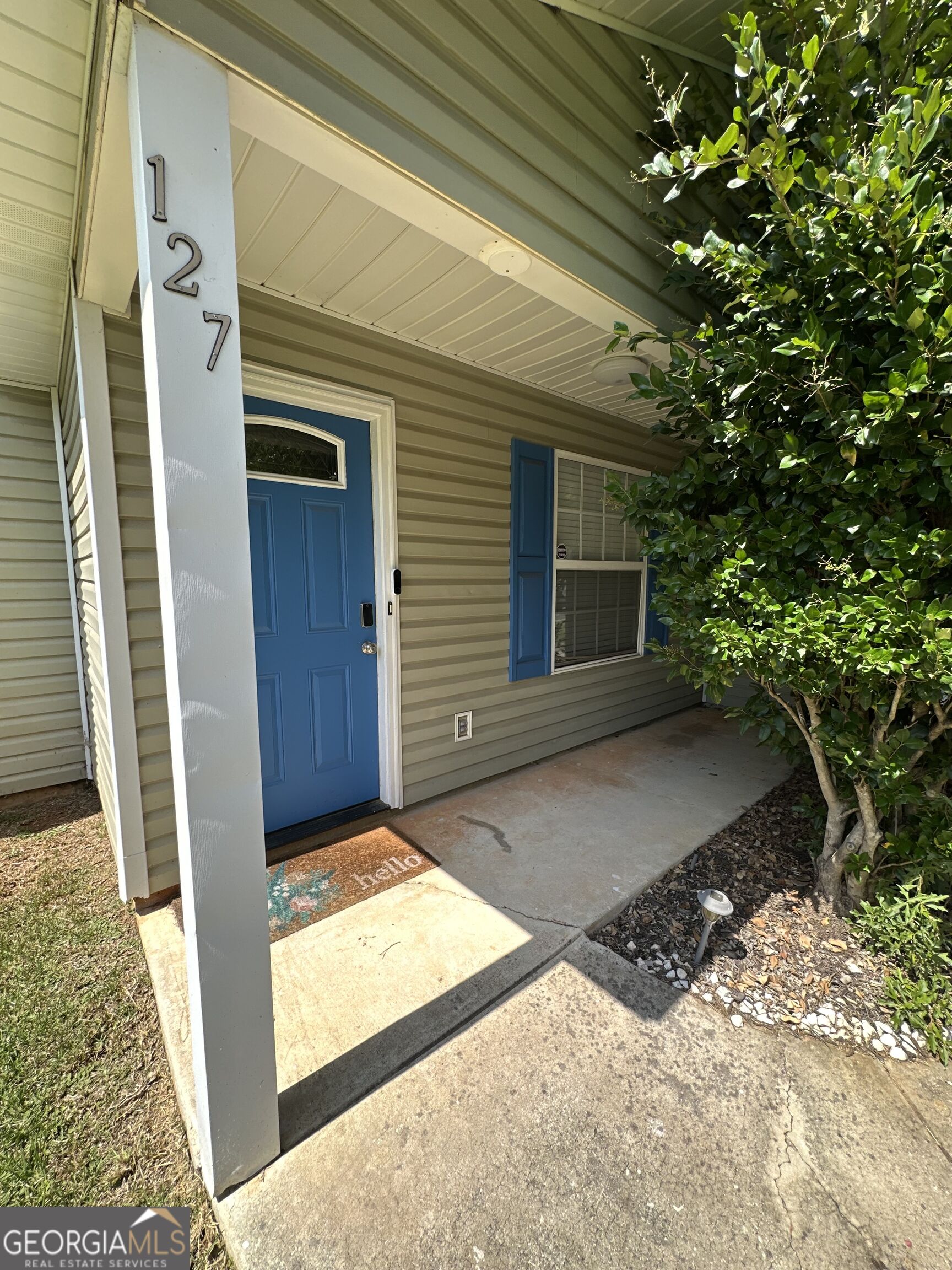 127 3rd Street Property Photo 5
