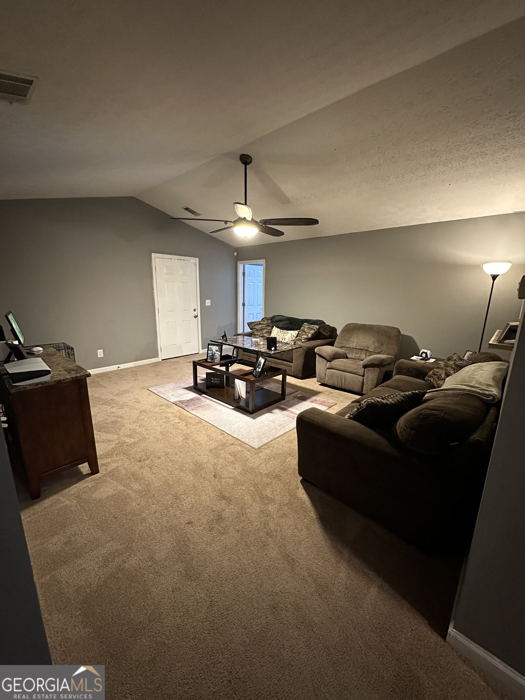 127 3rd Street Property Photo 14