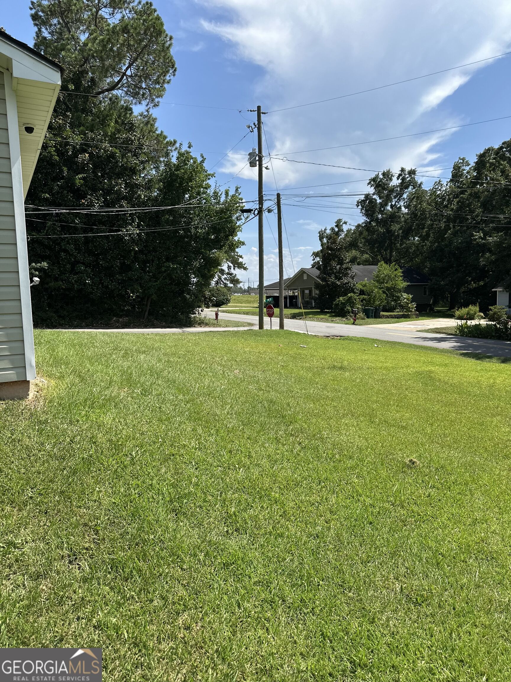 127 3rd Street Property Photo 27