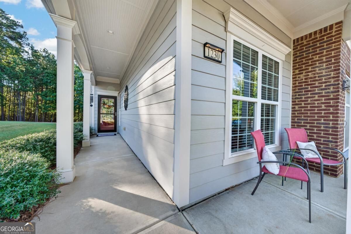 1230 Summer Hollow Road Property Photo 3