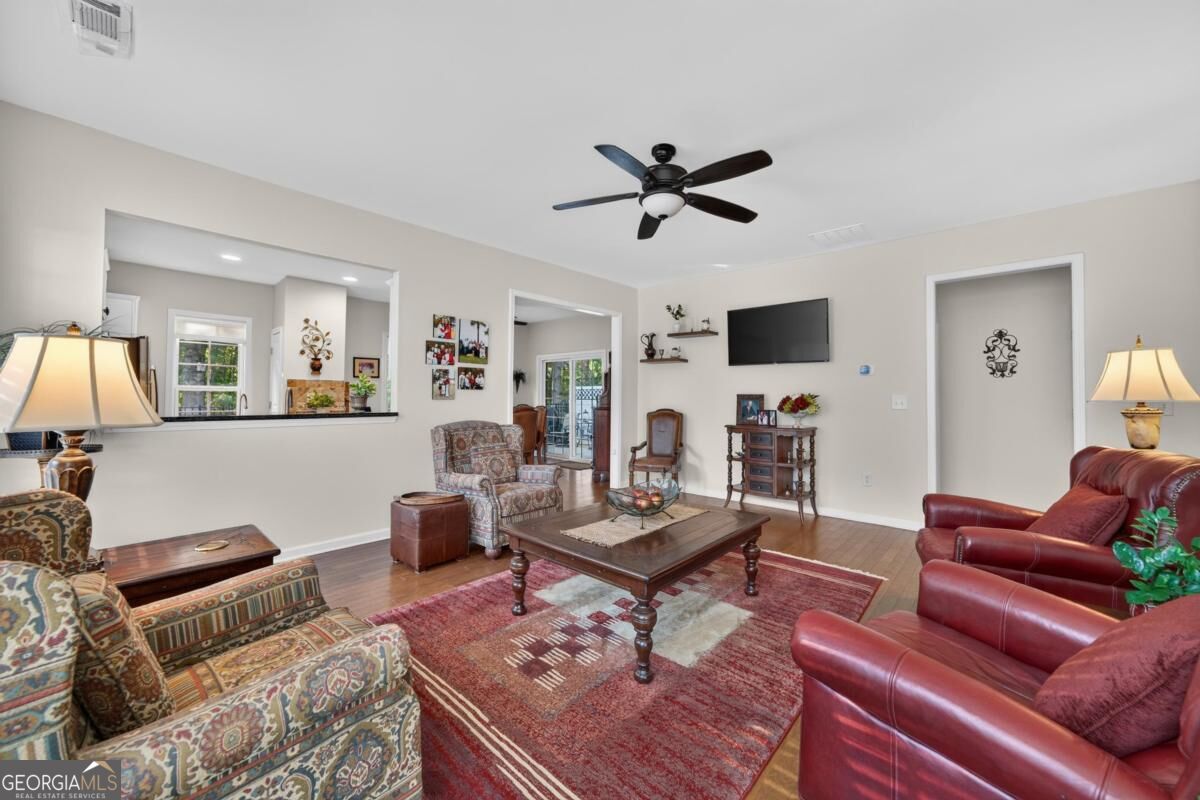 1230 Summer Hollow Road Property Photo 7