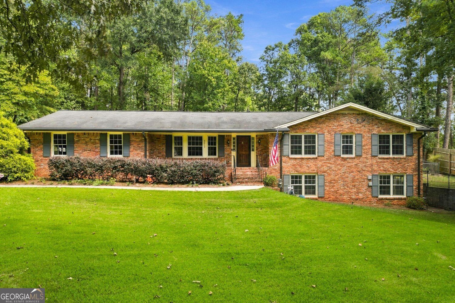 5013 Fox Forest Circle SW