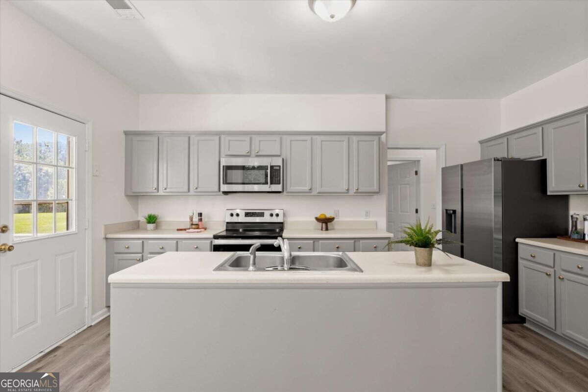125 Kevins Drive Property Photo 10