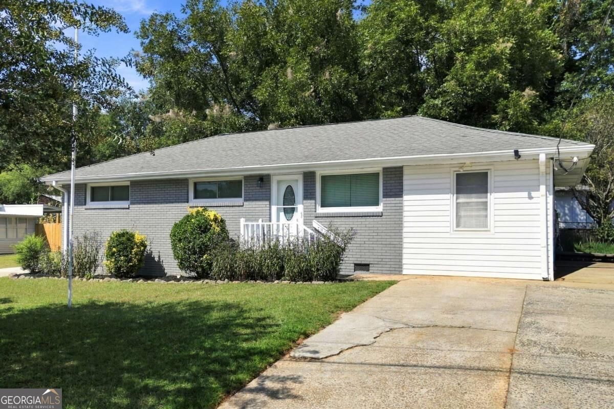 179 Long Drive Sw Property Photo 1