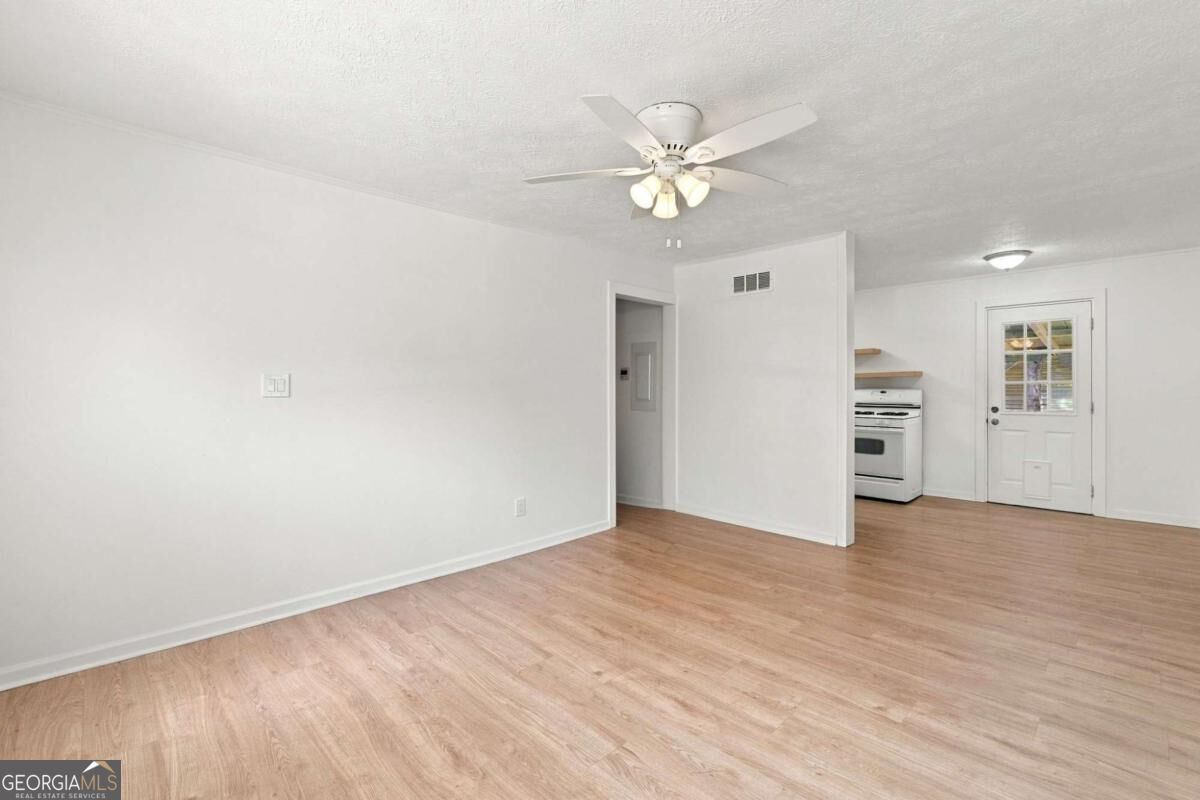 179 Long Drive Sw Property Photo 5