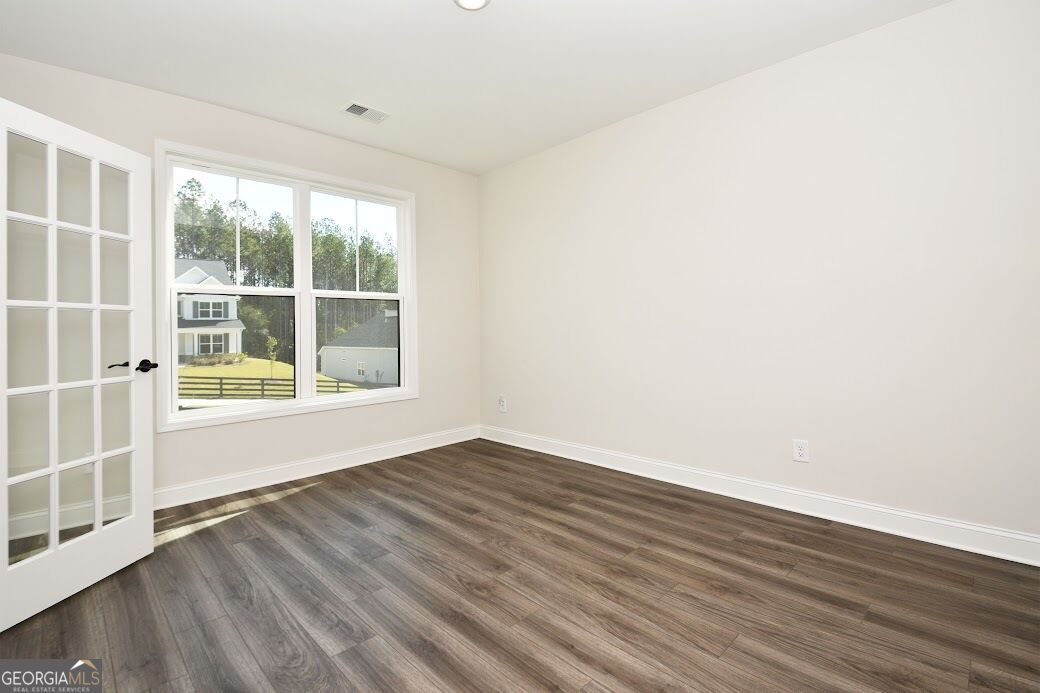 93 Riverwalk Manor Drive Property Photo 4