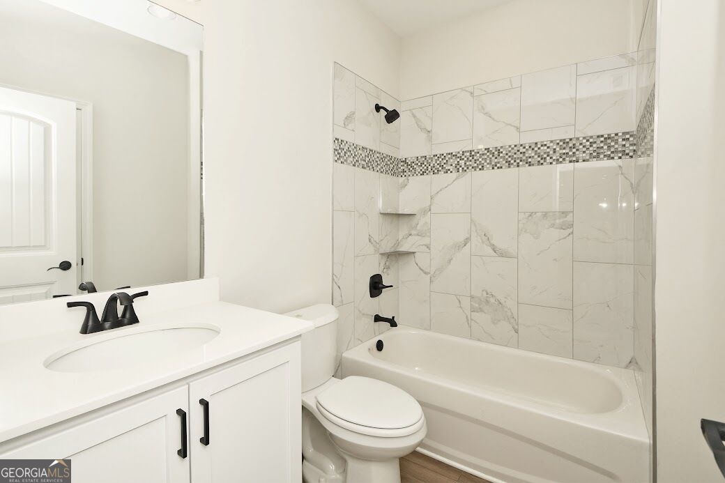 93 Riverwalk Manor Drive Property Photo 23