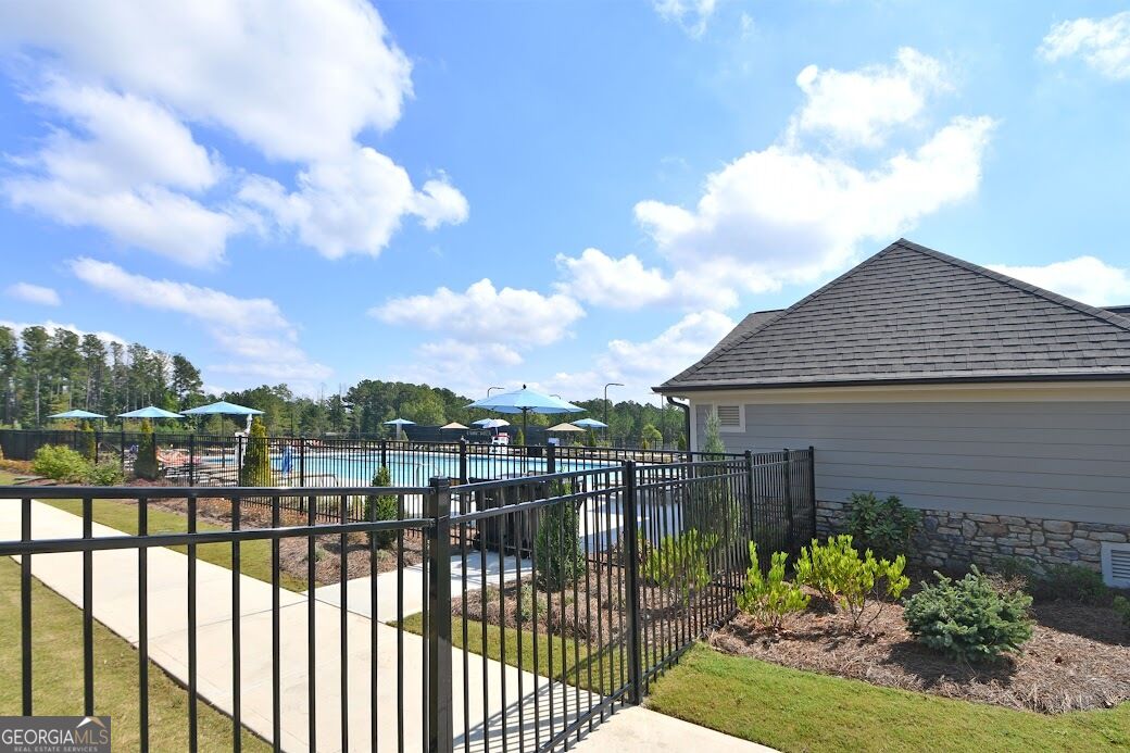 93 Riverwalk Manor Drive Property Photo 74
