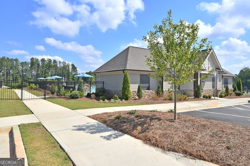 93 Riverwalk Manor Drive Property Photo 75