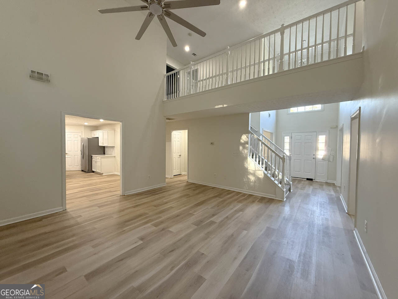 6681 Point Of Woods Drive Property Photo 6