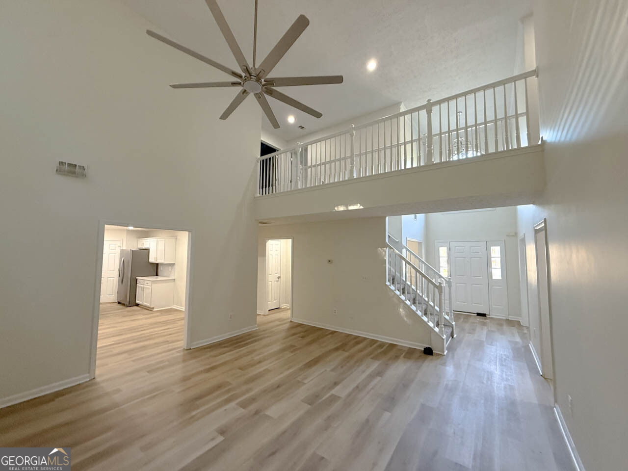 6681 Point Of Woods Drive Property Photo 13
