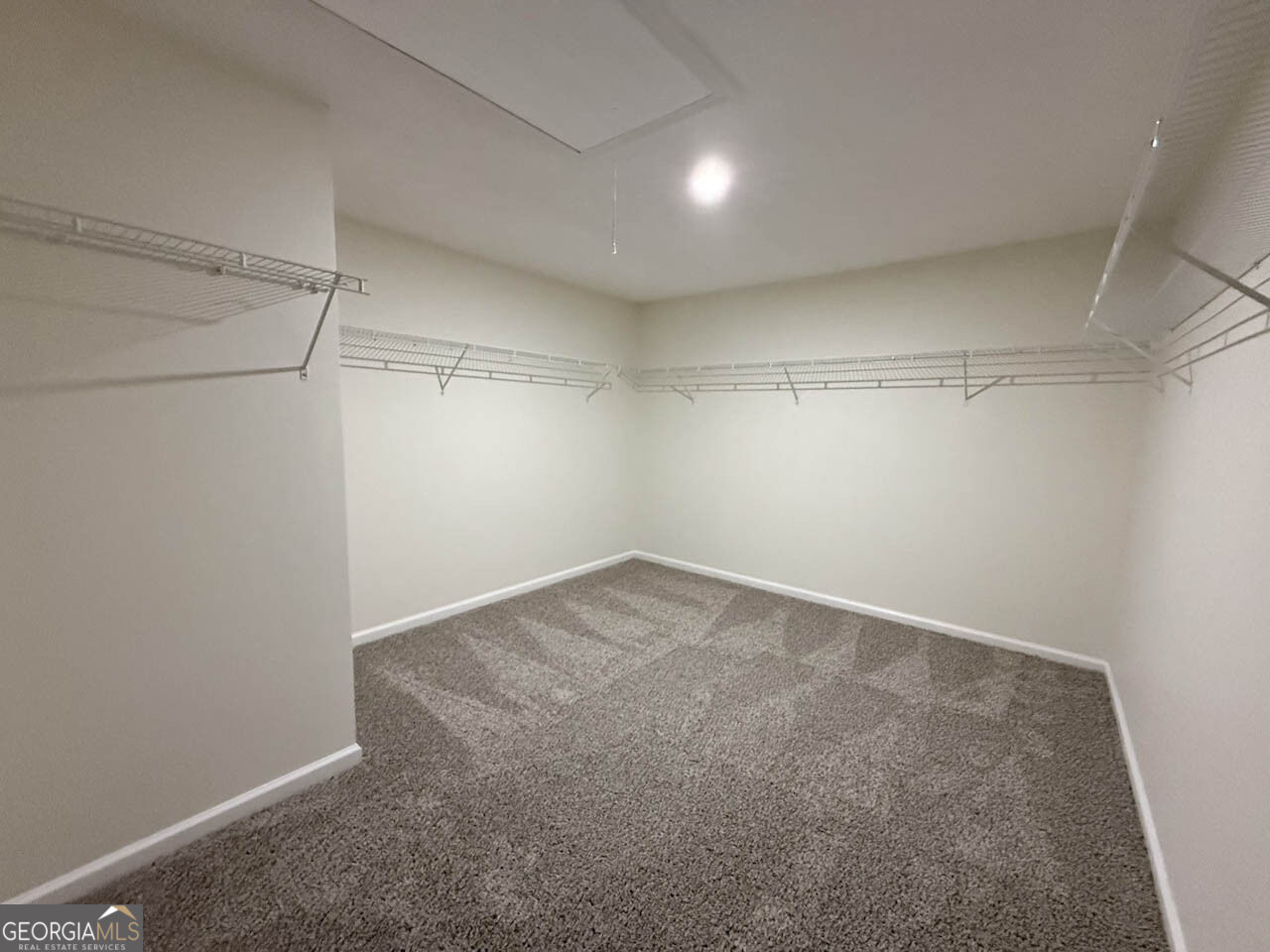 6681 Point Of Woods Drive Property Photo 28