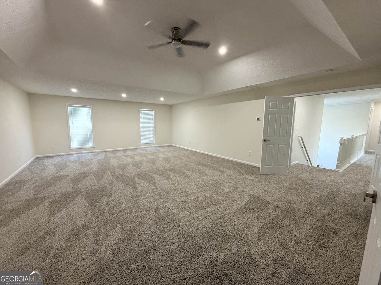 6681 Point Of Woods Drive Property Photo 29
