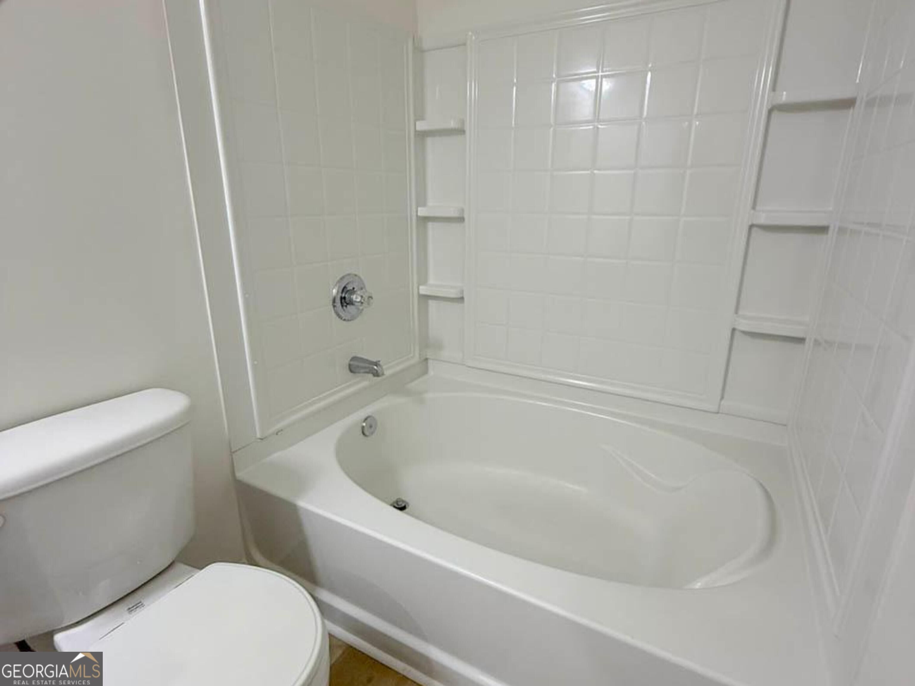 6681 Point Of Woods Drive Property Photo 38