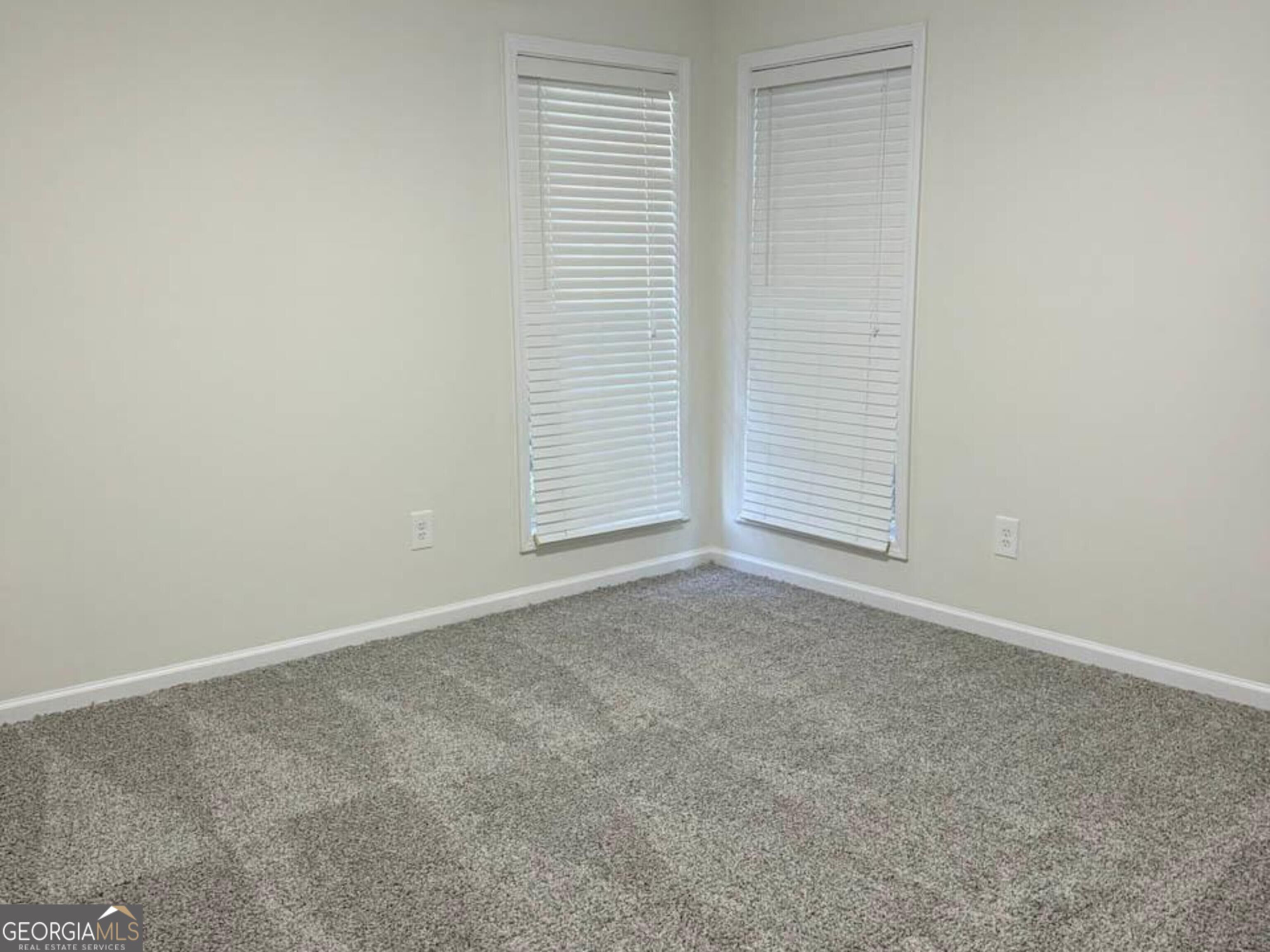 6681 Point Of Woods Drive Property Photo 44
