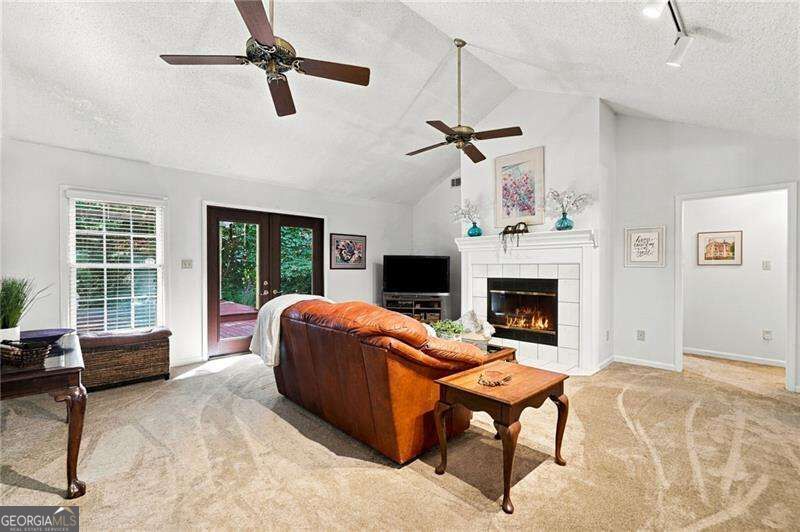 5011 Peach Mountain Circle Property Photo 7
