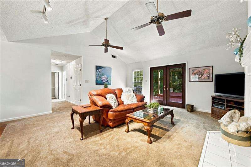 5011 Peach Mountain Circle Property Photo 11