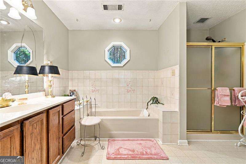 5011 Peach Mountain Circle Property Photo 28