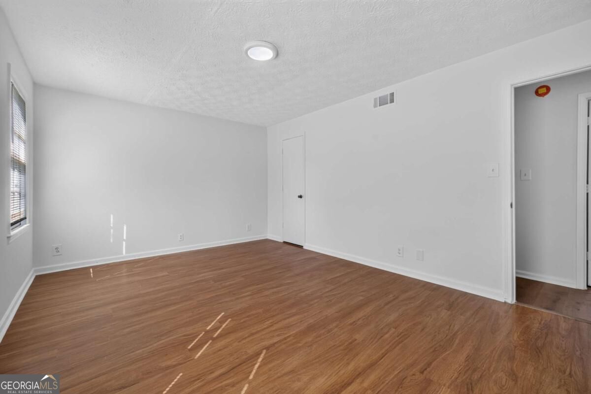 1021 Grayson Highway Property Photo 36