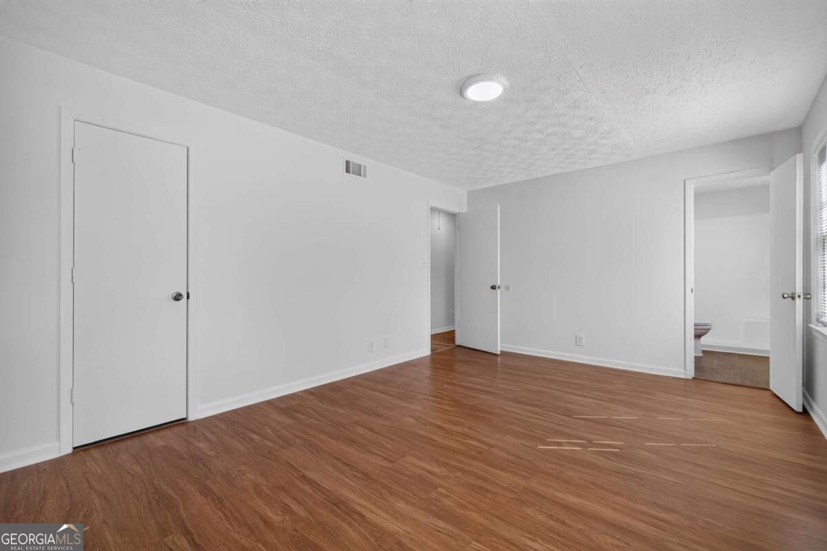 1021 Grayson Highway Property Photo 37