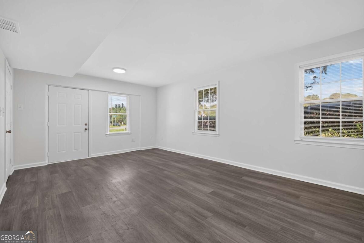 1021 Grayson Highway Property Photo 45