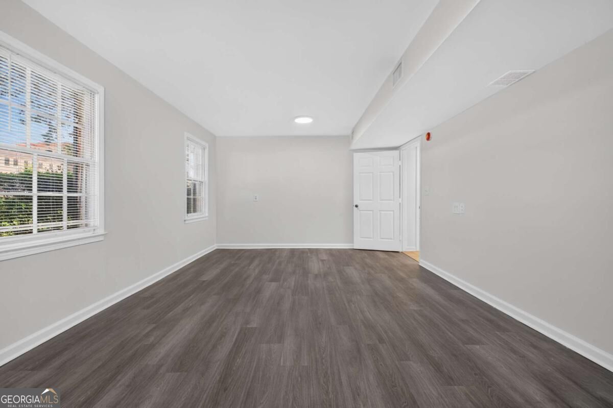 1021 Grayson Highway Property Photo 47