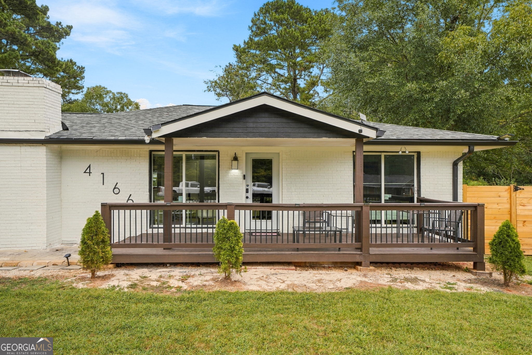 4166 Idlevale Drive Property Photo 3